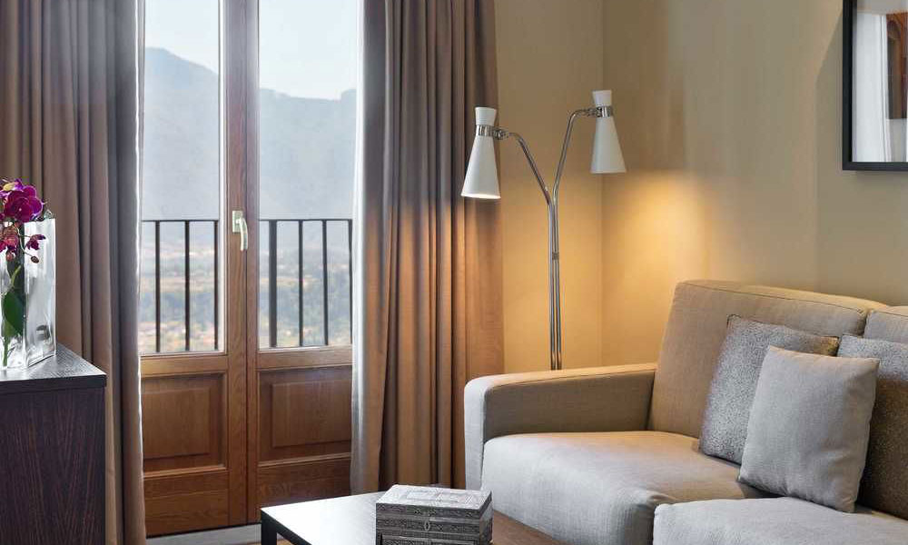 酒店家具的哪些風(fēng)格才能留住顧客？